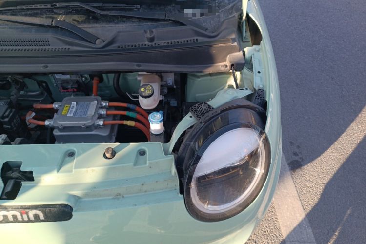 Used CHANGAN NEVO Lumin 2022 155 km – Refreshingly Sweet Edition Engine Bay Left