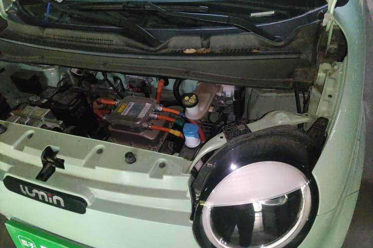 Used CHANGAN NEVO Lumin 2022 210km Sweet Edition Engine Bay Left
