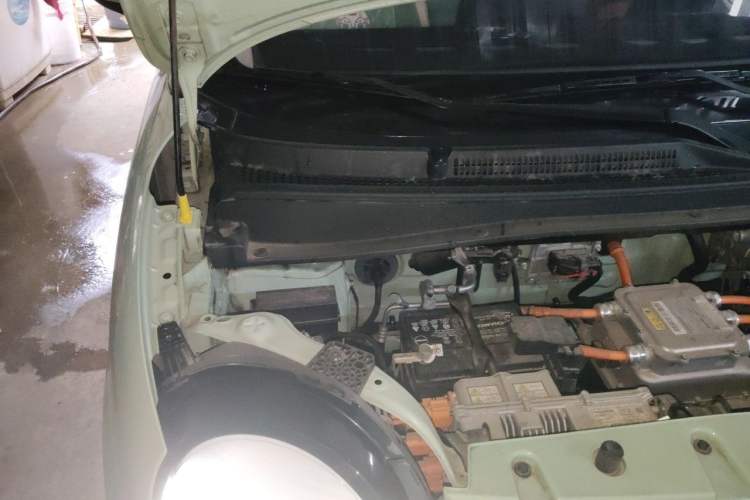 Used CHANGAN NEVO Lumin 2022 210km Sweet Edition Engine Bay Left