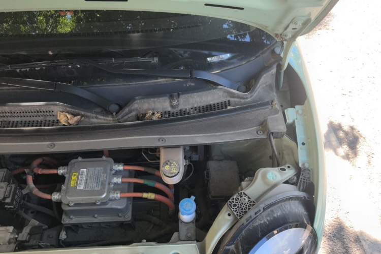 Used CHANGAN NEVO Lumin 2022 155 km – Refreshingly Sweet Edition Engine Bay Left