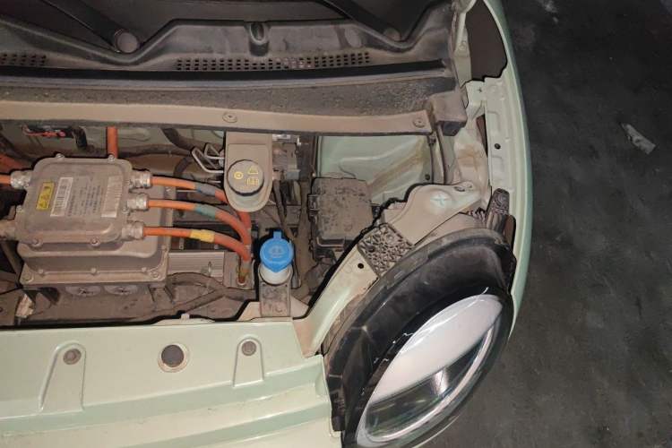 Used CHANGAN NEVO Lumin 2022 155 km – Refreshingly Sweet Edition Engine Bay Left