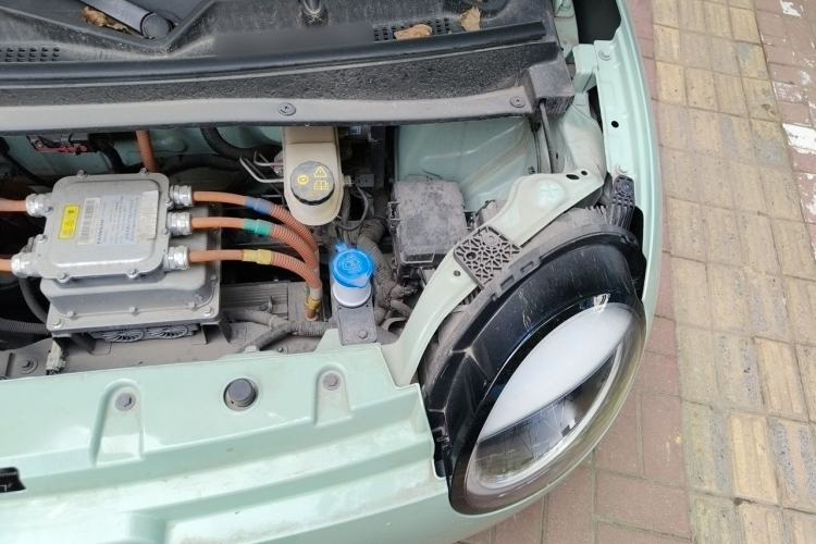 Used CHANGAN NEVO Lumin 2022 210km Sweet Edition Engine Bay Left