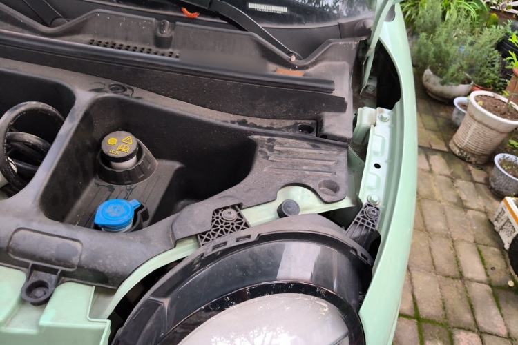 Used CHANGAN NEVO Lumin 2022 210km Sweet Edition Engine Bay Left