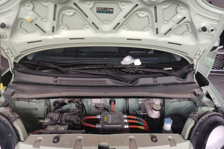 Used CHANGAN NEVO Lumin 2022 155 km – Refreshingly Sweet Edition Engine Bay
