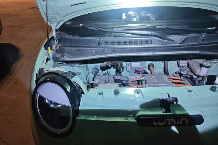 Used CHANGAN NEVO Lumin 2022 155 km – Refreshingly Sweet Edition Engine Bay Right