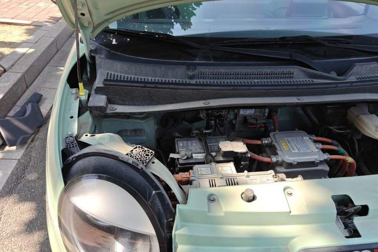 Used CHANGAN NEVO Lumin 2022 210km Sweet Edition Engine Bay Right
