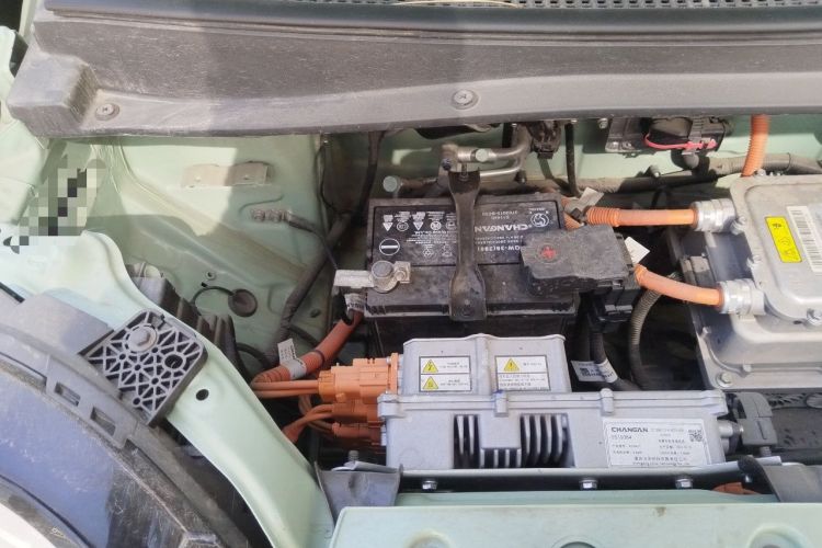 Used CHANGAN NEVO Lumin 2022 155 km – Refreshingly Sweet Edition Engine Bay Right
