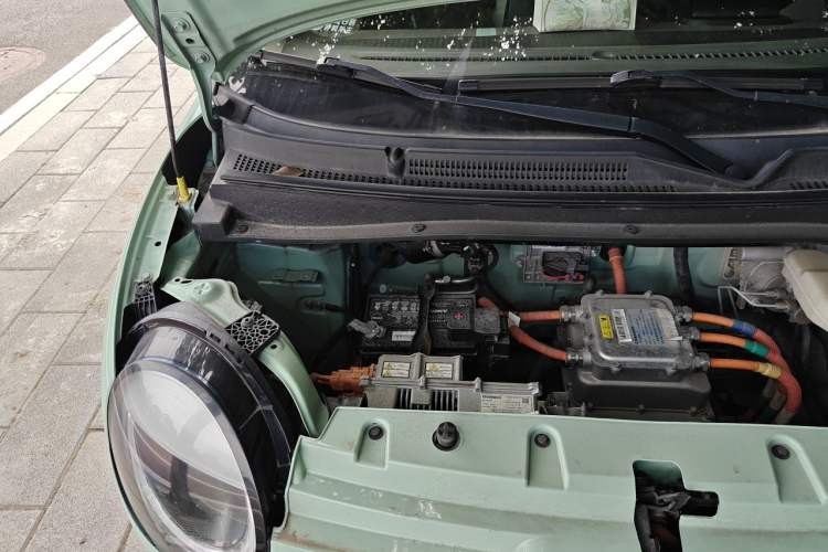 Used CHANGAN NEVO Lumin 2022 210km Sweet Edition Engine Bay Right