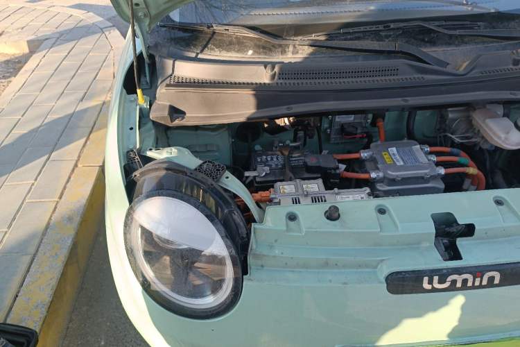Used CHANGAN NEVO Lumin 2022 155 km – Refreshingly Sweet Edition Engine Bay Right