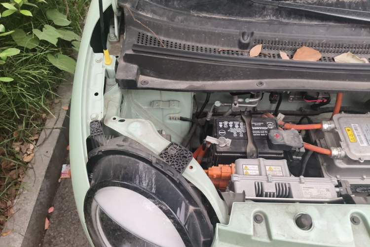 Used CHANGAN NEVO Lumin 2022 155 km – Refreshingly Sweet Edition Engine Bay Right