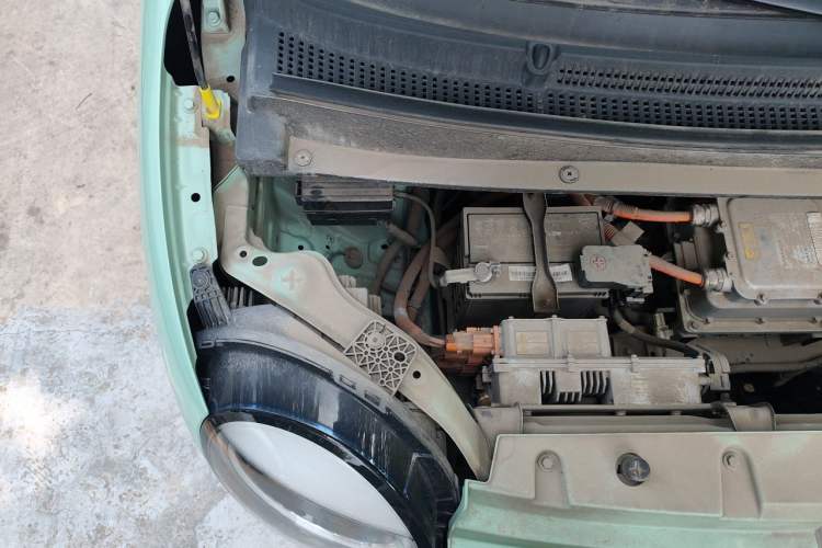 Used CHANGAN NEVO Lumin 2022 210km Sweet Edition Engine Bay Right