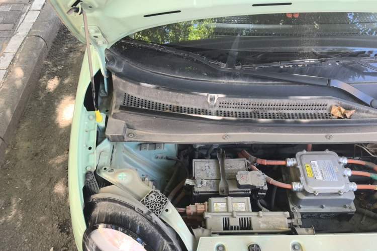 Used CHANGAN NEVO Lumin 2022 155 km – Refreshingly Sweet Edition Engine Bay Right