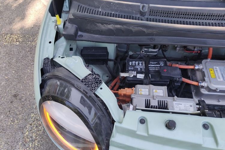 Used CHANGAN NEVO Lumin 2022 210km Sweet Edition Engine Bay Right