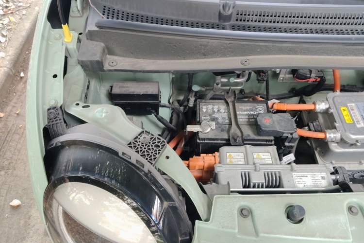 Used CHANGAN NEVO Lumin 2022 155 km – Refreshingly Sweet Edition Engine Bay Right