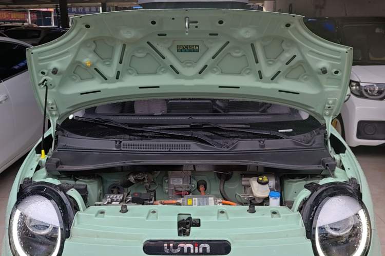 Used CHANGAN NEVO Lumin 2022 301km Honey-Sweet Version Engine Bay