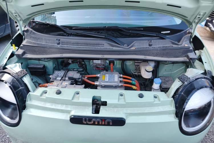 Used CHANGAN NEVO Lumin 2022 301km Honey-Sweet Version Engine Bay