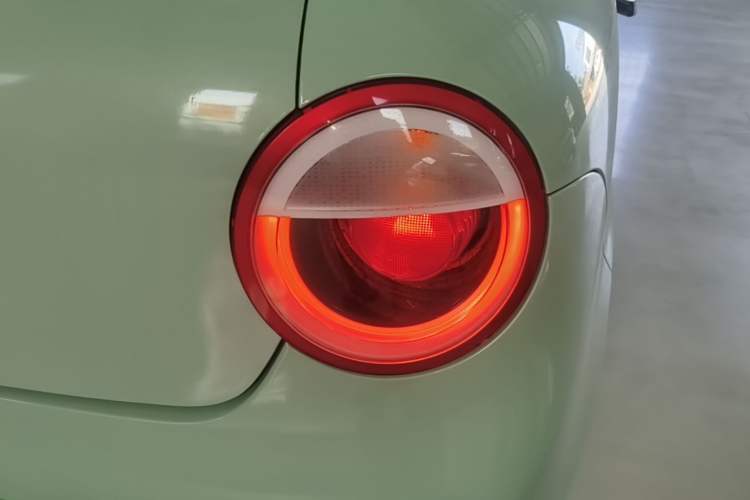 Used CHANGAN NEVO Lumin 2022 210km Sweet Edition Exterior 1