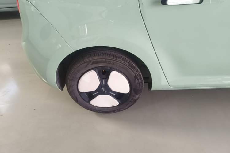 Used CHANGAN NEVO Lumin 2022 210km Sweet Edition Exterior 3