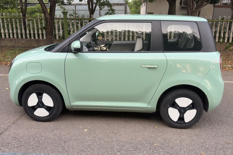 Used CHANGAN NEVO Lumin 2022 155 km – Refreshingly Sweet Edition Exterior 4