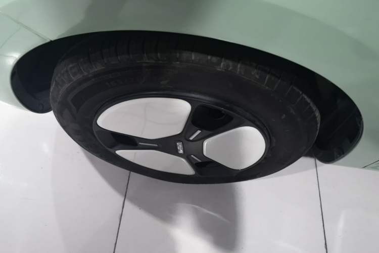 Used CHANGAN NEVO Lumin 2022 301km Honey-Sweet Version Exterior 4