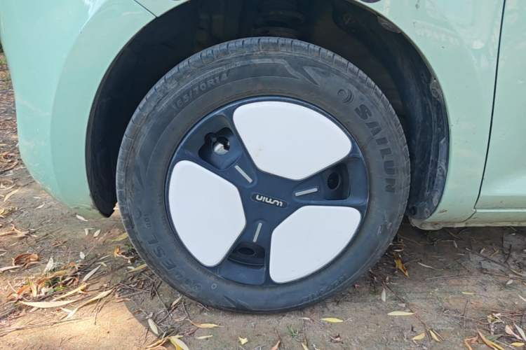 Used CHANGAN NEVO Lumin 2022 155 km – Refreshingly Sweet Edition Exterior 4
