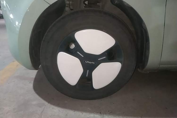 Used CHANGAN NEVO Lumin 2022 155 km – Refreshingly Sweet Edition Exterior 4