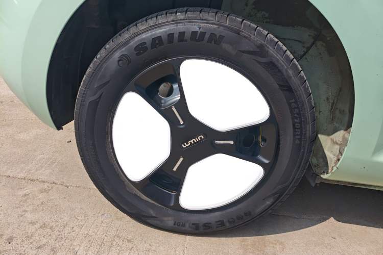 Used CHANGAN NEVO Lumin 2022 301km Honey-Sweet Version Exterior 5