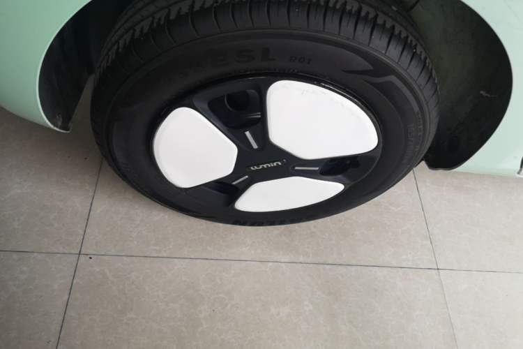 Used CHANGAN NEVO Lumin 2022 155 km – Refreshingly Sweet Edition Exterior 5