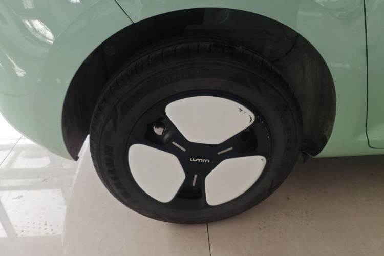 Used CHANGAN NEVO Lumin 2022 210km Sweet Edition Exterior 5
