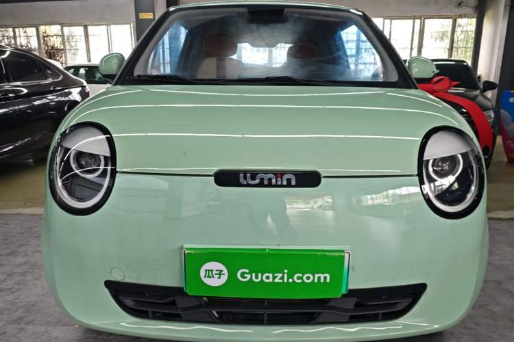 Used CHANGAN NEVO Lumin 2022 155 km – Refreshingly Sweet Edition Front