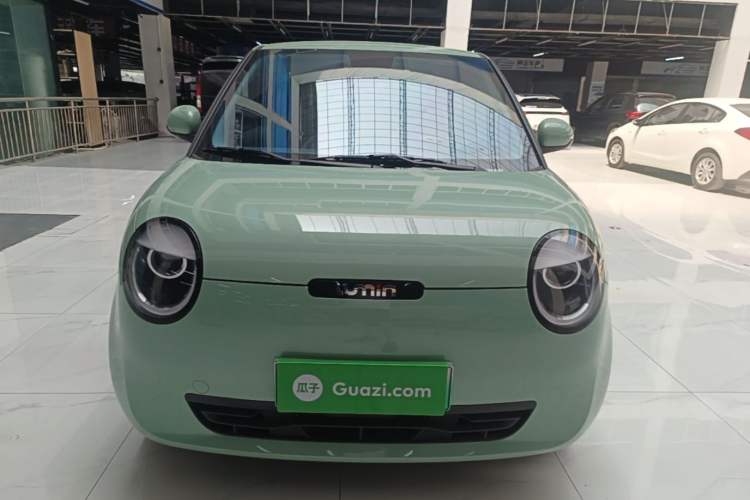 Used CHANGAN NEVO Lumin 2022 155 km – Refreshingly Sweet Edition Front