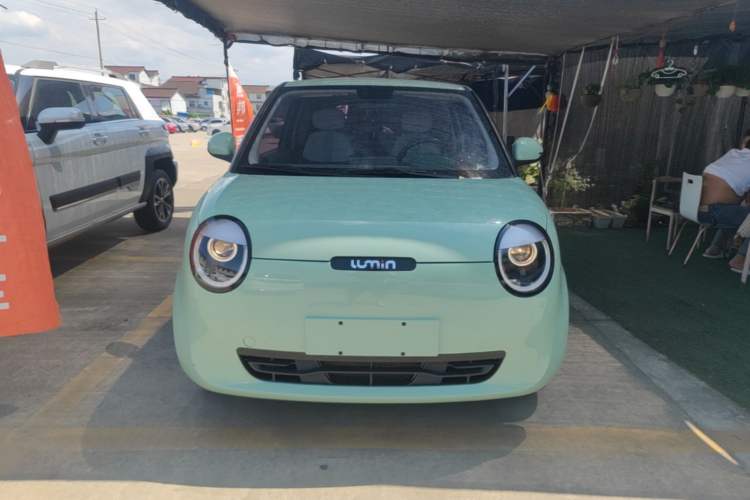 Used CHANGAN NEVO Lumin 2022 155 km – Refreshingly Sweet Edition Front