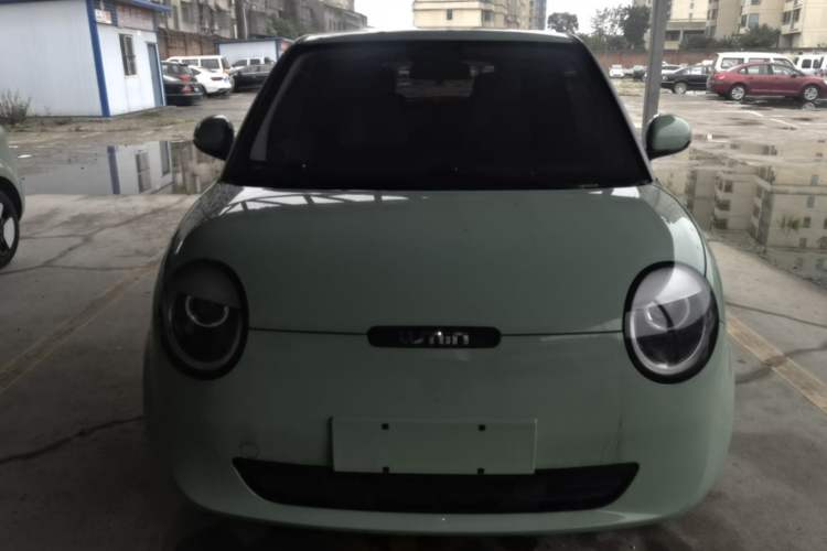 Used CHANGAN NEVO Lumin 2022 155 km – Refreshingly Sweet Edition Front