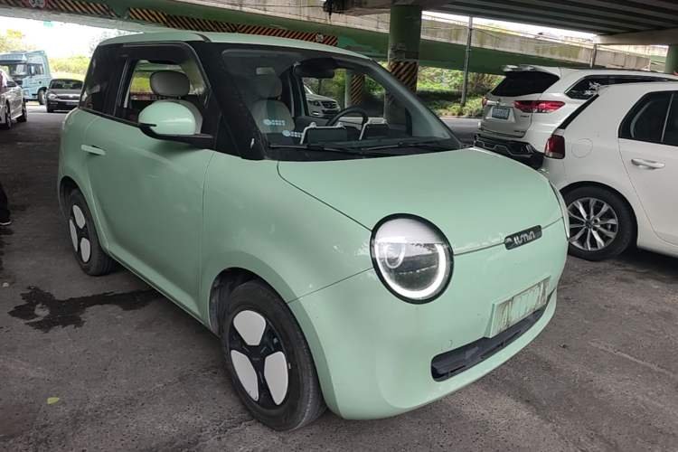 Used CHANGAN NEVO Lumin 2022 301km Honey-Sweet Version Front Right 45 Deg