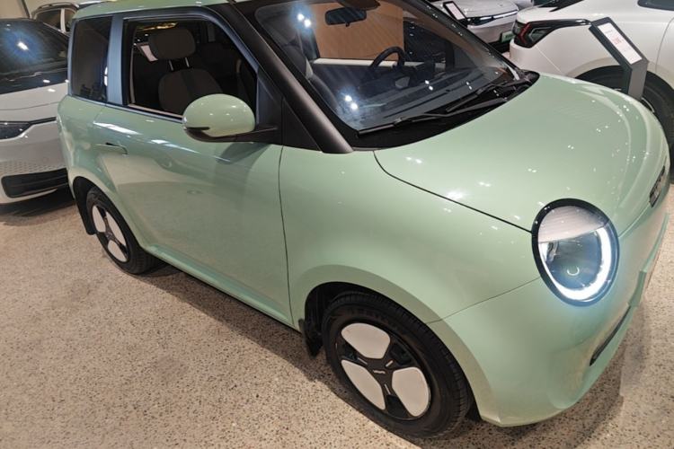 Used CHANGAN NEVO Lumin 2022 210km Sweet Edition Front Right 45 Deg