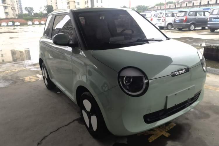 Used CHANGAN NEVO Lumin 2022 155 km – Refreshingly Sweet Edition Front Right 45 Deg