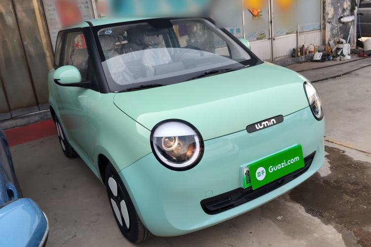Used CHANGAN NEVO Lumin 2022 301km Honey-Sweet Version Front Right 45 Deg