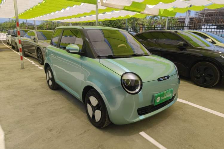 Used CHANGAN NEVO Lumin 2022 155 km – Refreshingly Sweet Edition Front Right 45 Deg