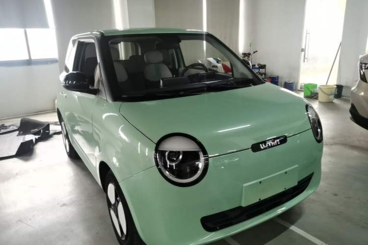 Used CHANGAN NEVO Lumin 2022 155 km – Refreshingly Sweet Edition Front Right 45 Deg