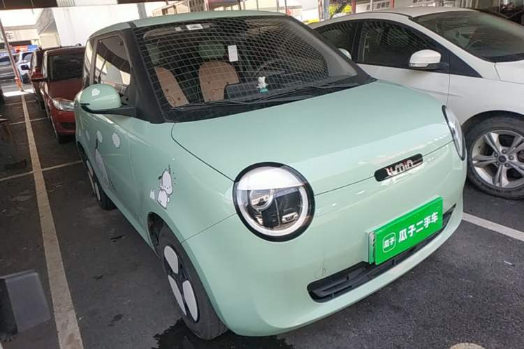 Used CHANGAN NEVO Lumin 2022 210km Sweet Edition Front Right 45 Deg