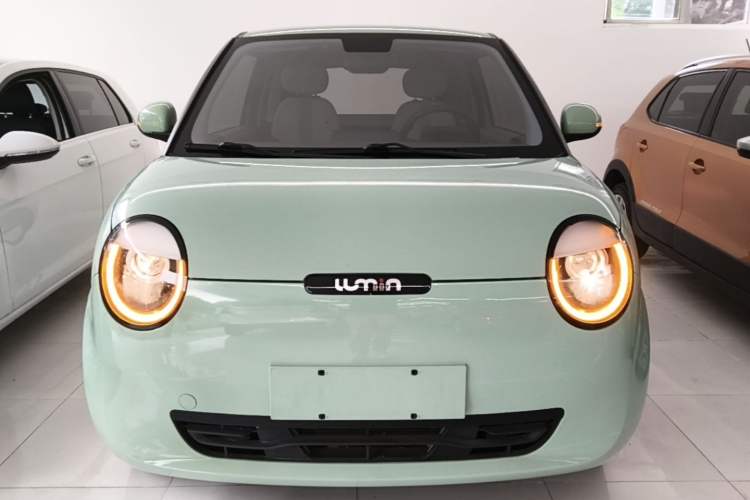 Used CHANGAN NEVO Lumin 2022 210km Sweet Edition Front