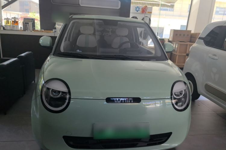 Used CHANGAN NEVO Lumin 2022 155 km – Refreshingly Sweet Edition Front