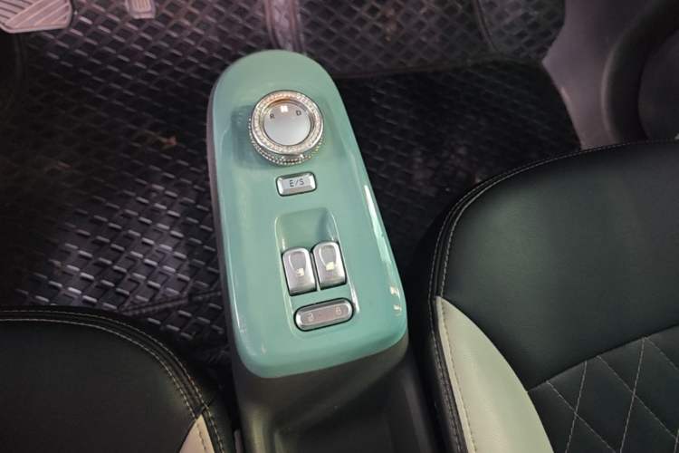 Used CHANGAN NEVO Lumin 2022 301km Honey-Sweet Version Gear Lever
