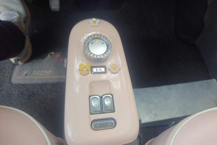 Used CHANGAN NEVO Lumin 2022 210km Sweet Edition Gear Lever