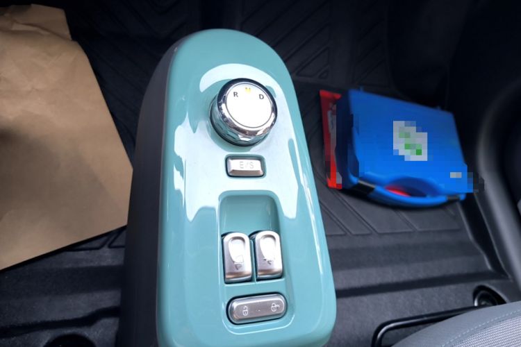 Used CHANGAN NEVO Lumin 2022 210km Sweet Edition Gear Lever