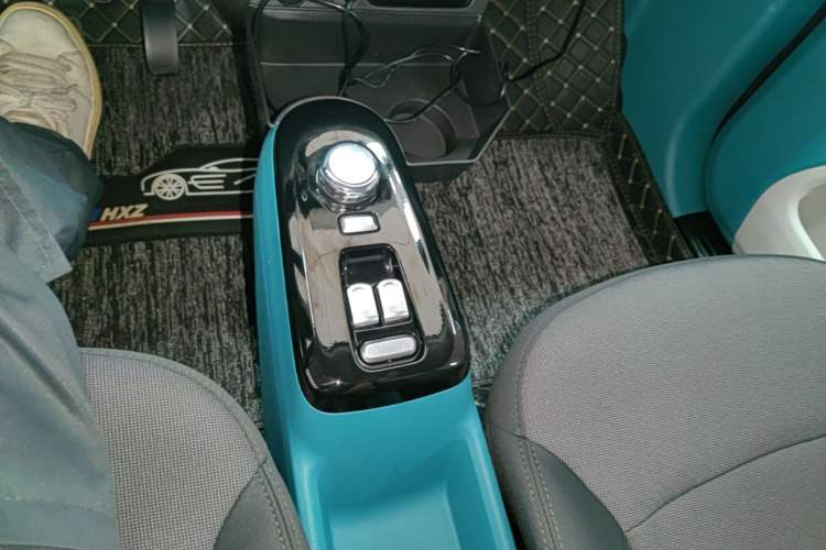 Used CHANGAN NEVO Lumin 2022 210km Sweet Edition Gear Lever