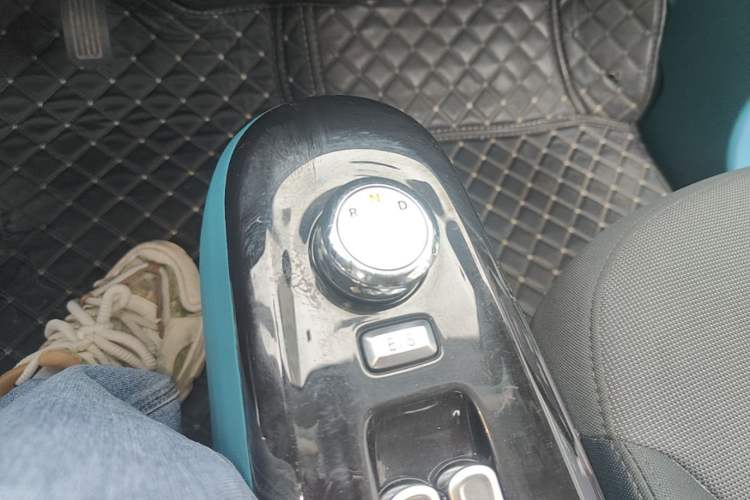 Used CHANGAN NEVO Lumin 2022 301km Honey-Sweet Version Gear Lever