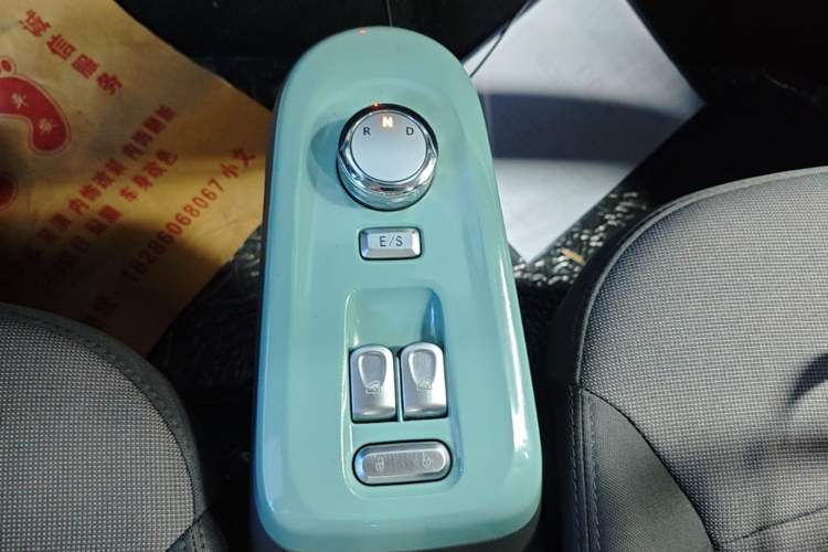 Used CHANGAN NEVO Lumin 2022 210km Sweet Edition Gear Lever