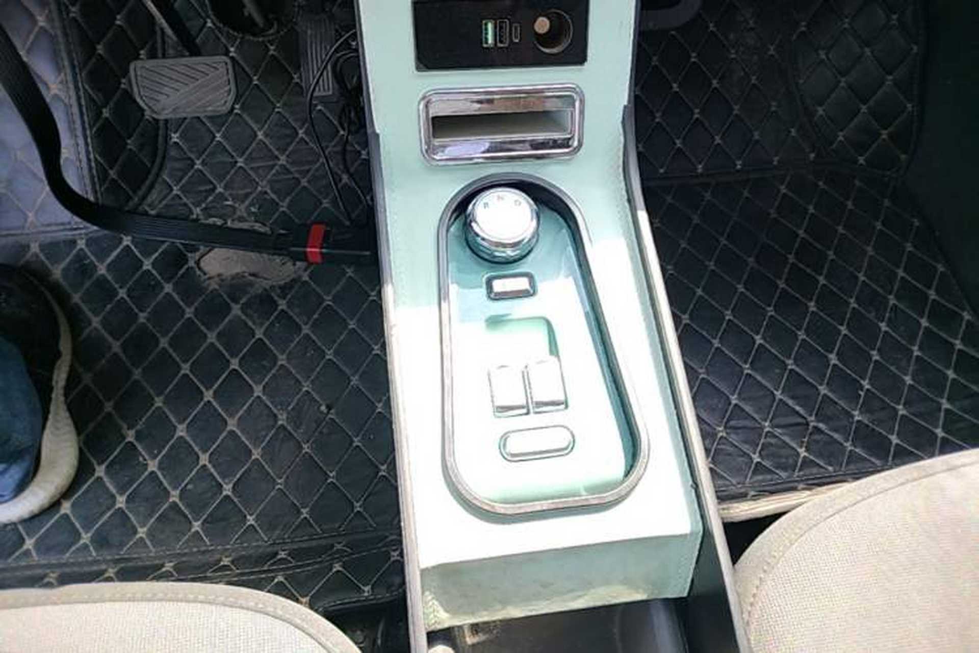 Used CHANGAN NEVO Lumin 2022 210km Sweet Edition Gear Lever