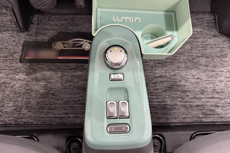 Used CHANGAN NEVO Lumin 2022 210km Sweet Edition Gear Lever